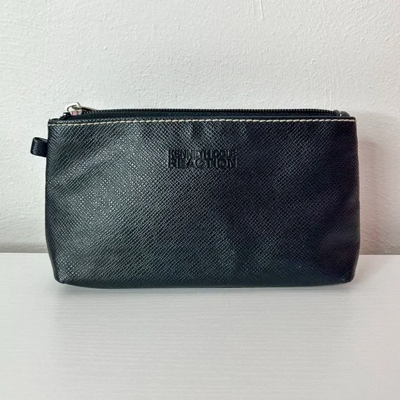 Kenneth Cole Reaction Bags Kenneth Cole Reaction Toiletry Bag